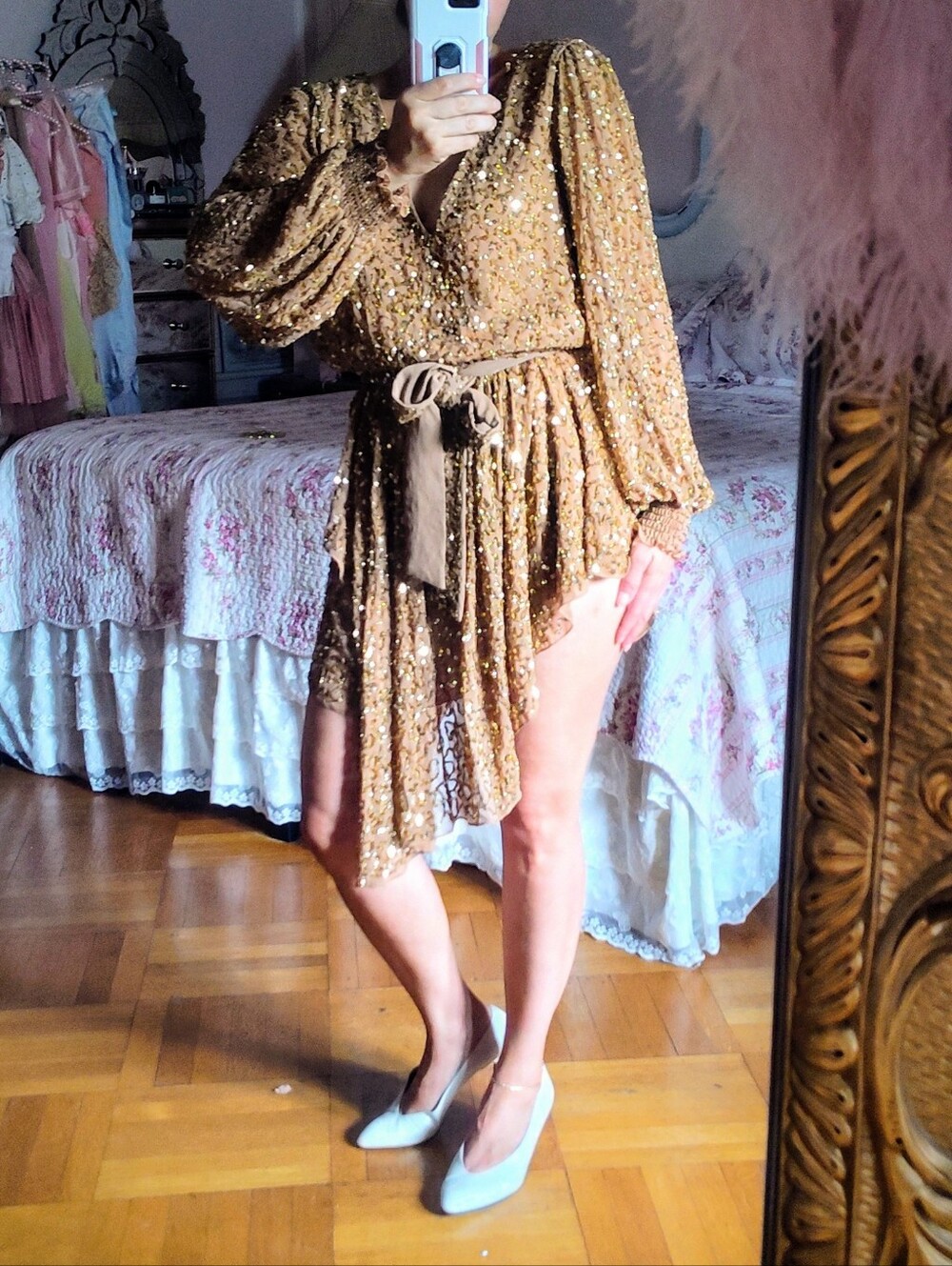 Alice & Olivia Kieran embroidered gold sequin draped dress. Size 12. - Picture 4 of 6